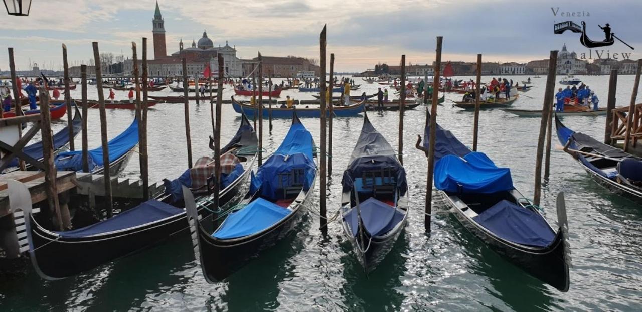 Venezia Canal View Екстериор снимка