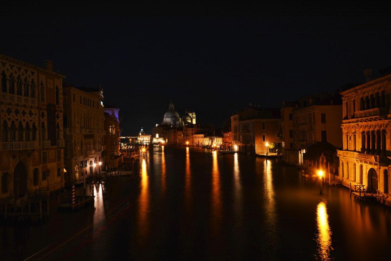 Venezia Canal View Екстериор снимка