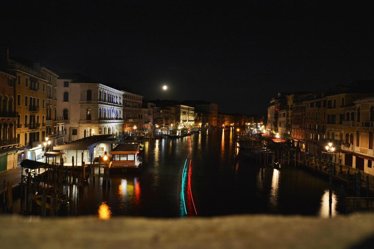 Venezia Canal View Екстериор снимка